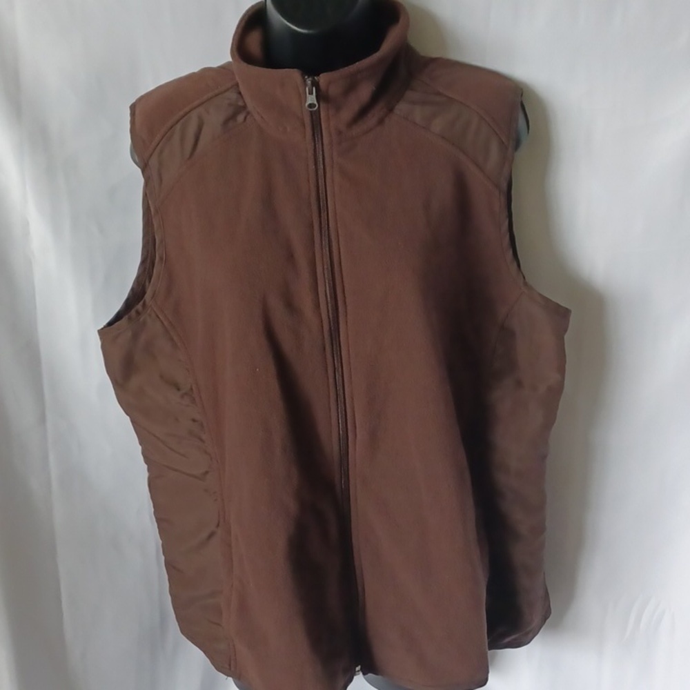 Tek Gear brown zip front vest with fleece trim